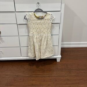 Justice Size 12. Color Gold and White.